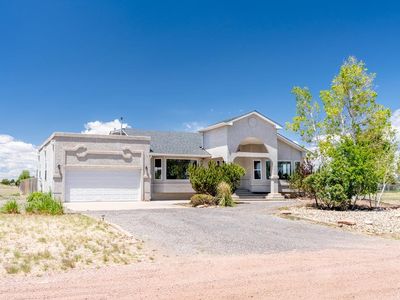 435 S Costilla Dr