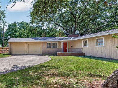 1230 Kirsten St