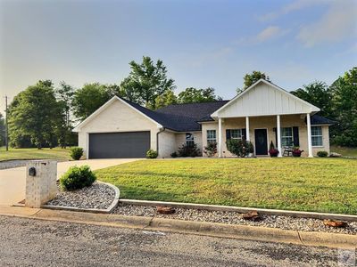 703 Willow Oak Dr
