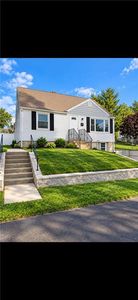 36 Allendale Ave