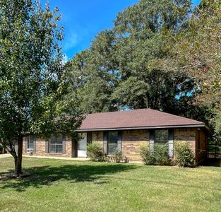 204 Old Oak Ln