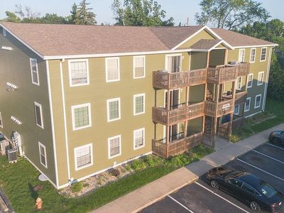 3230 E John Hinkle Pl APT D