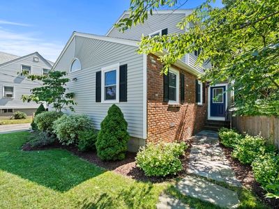 5 Macarthur Cir