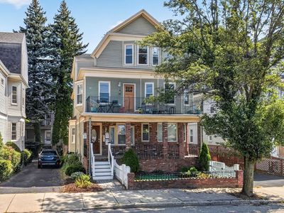 201 College Ave #3