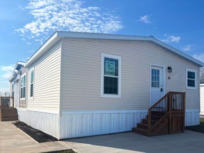 38 Oak Dr