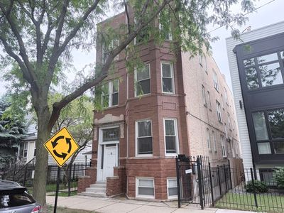 1712 N Washtenaw Ave #G