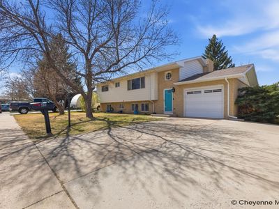 720 Carmon Cir