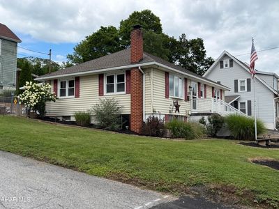 Property at 1303 Pine St, Hollidaysburg, PA