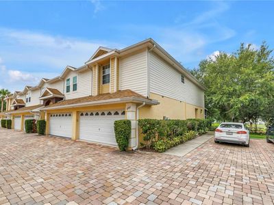 2982 Estancia Pl