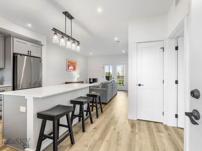 1704 W Lincoln St #4C