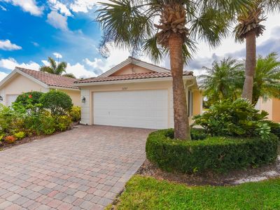 3297 SE Glacier Terrace