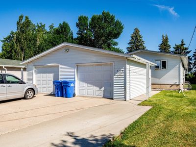 3119-3121 10th Ave N