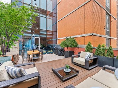 166 W 18th St APT 2D