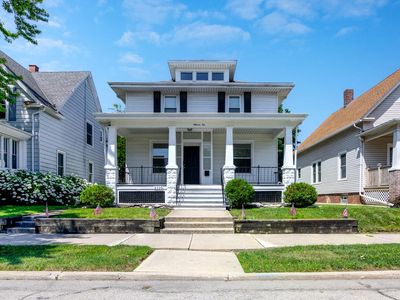 1110 Hayes AVENUE