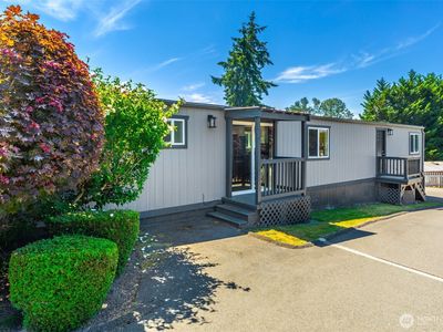 314 Avenue J #20