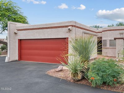 2839 E Weymouth Cir