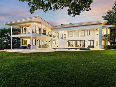 8818 SE Riverfront Terrace