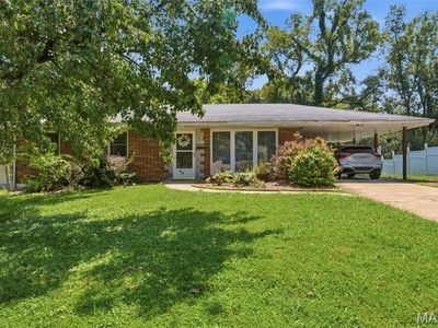 808 Wilshire Dr