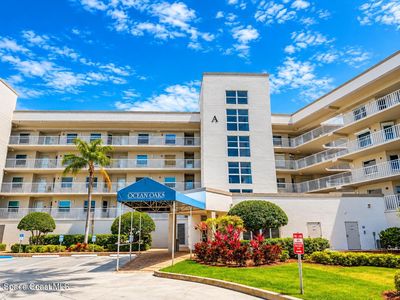 8700 Ridgewood Ave APT A211