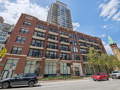 210 S Desplaines St APT 507