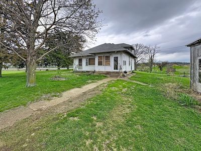 Property at 12694 Meredosia Rd, Albany, IL