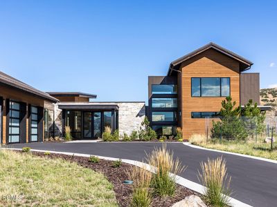 2005 Lookout Peak Cir