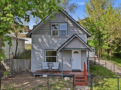 1510 W Alice Ave