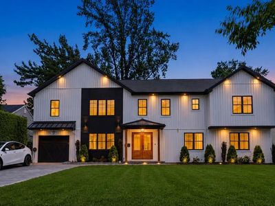 277 Howland Ave