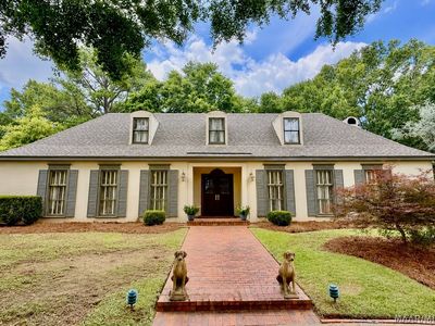 33 Creek Ct