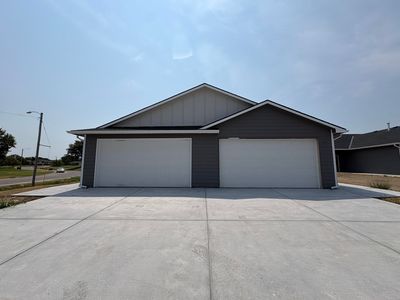 2973 S Bunker Hill Dr #100 & 200