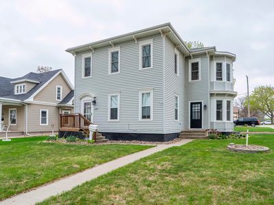 334 3rd Ave SE