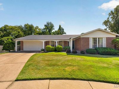 3616 Viembra Dr