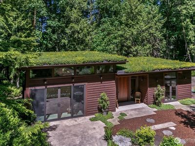 1103 E Ludlow Ridge Road