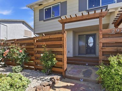 292 Falcato Dr