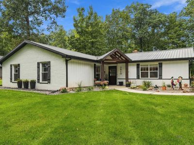 2410 Donna Lynn Ln