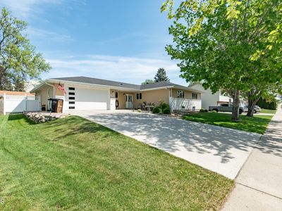 512 Weatherby Way