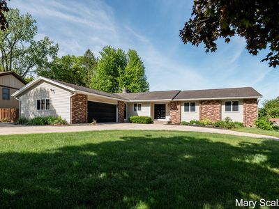 2650 Oldepointe Dr NE