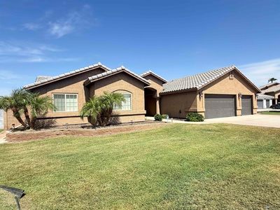 2238 S 46th Way