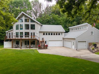 16514 Dixon Dr