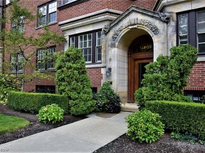 13805 Shaker Blvd APT 1B