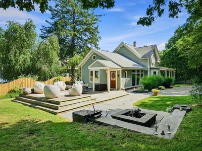 139 Montague City Rd