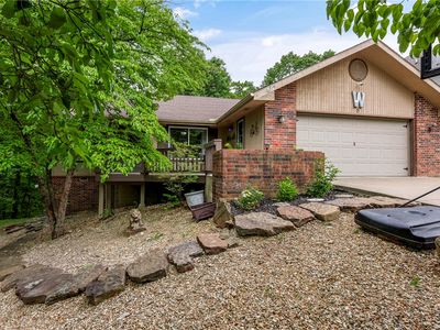 8 Harling Ln
