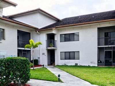 3450 Twin Lakes Terrace #204