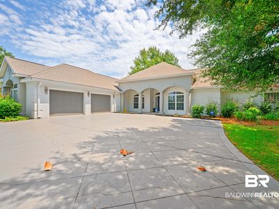 339 Royal Dr