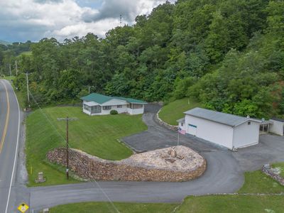 1814 Scotch Valley Rd