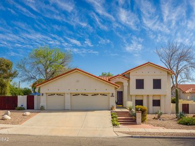 3652 N Sabino Creek Pl