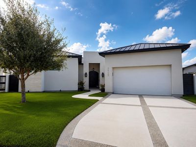 2929 Melville Loop