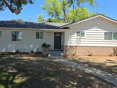 1102 Cypress Ave