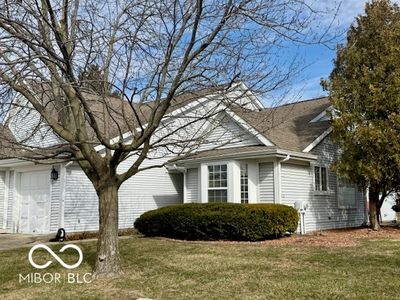 8905 Lahr Ct