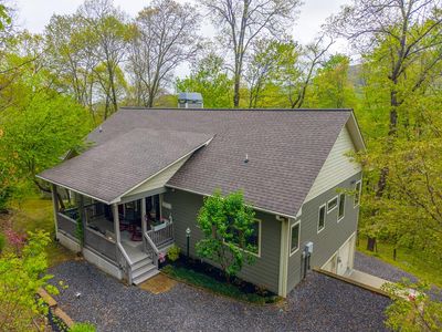 610 Highlander Loop Ln